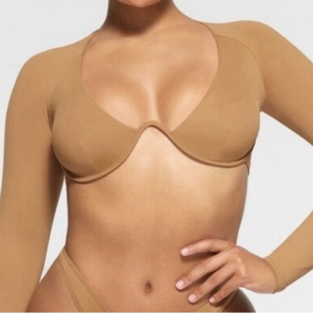 SKIMS LONG SLEEVE SWIM TOP